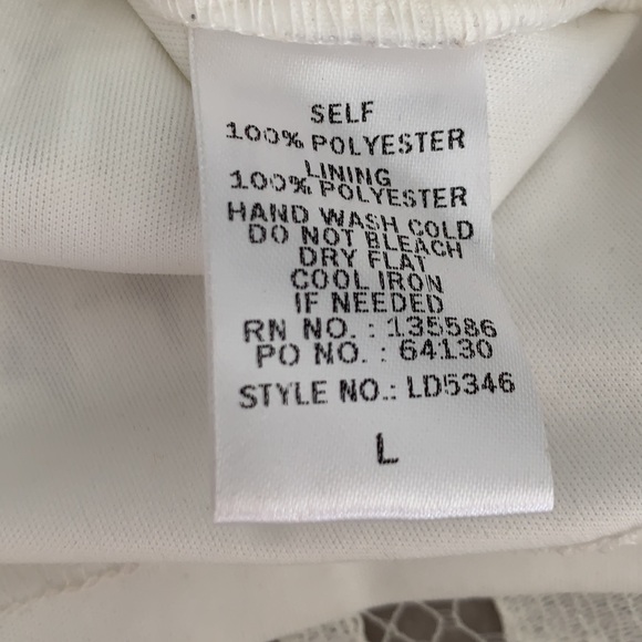 FASHION NOVA WHITE DRESS - Picture 3 of 5